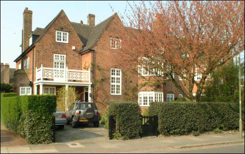 057 Hampstead Way